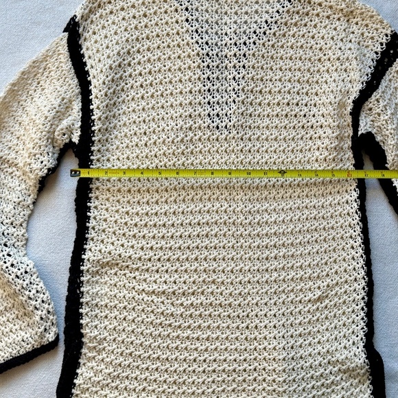 sweater - Picture 3 of 3